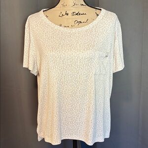 Tahari Cream Leopard Print Short Sleeve Tee